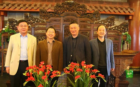 董(dong)凱夫被授(shou)予杭州市(shi)勞動模範(fan)稱号