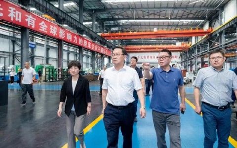 金華市(shi)委書記朱(zhu)重烈調研(yan)杭機股份(fen)